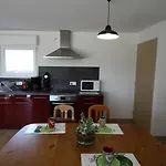 Holiday home Pour 4 Avec Terrasse Couverte, Parking Prive Et Animaux Acceptes - Fr-1-589-367 Combrimont