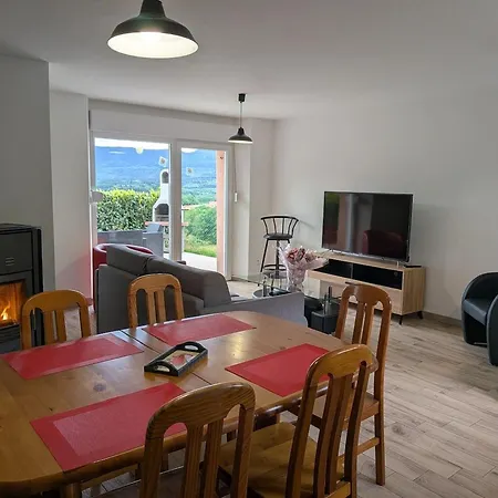 Pour 4 Avec Terrasse Couverte, Parking Prive Et Animaux Acceptes - Fr-1-589-367 Holiday home Combrimont