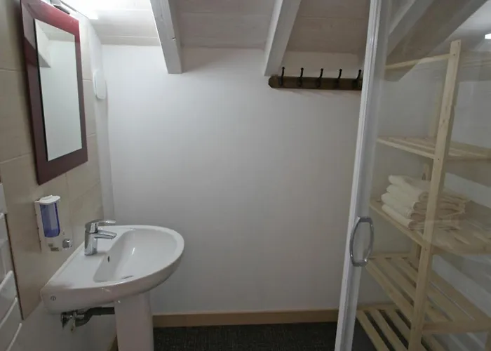 Pour 4 Avec Terrasse Couverte, Parking Prive Et Animaux Acceptes - Fr-1-589-367